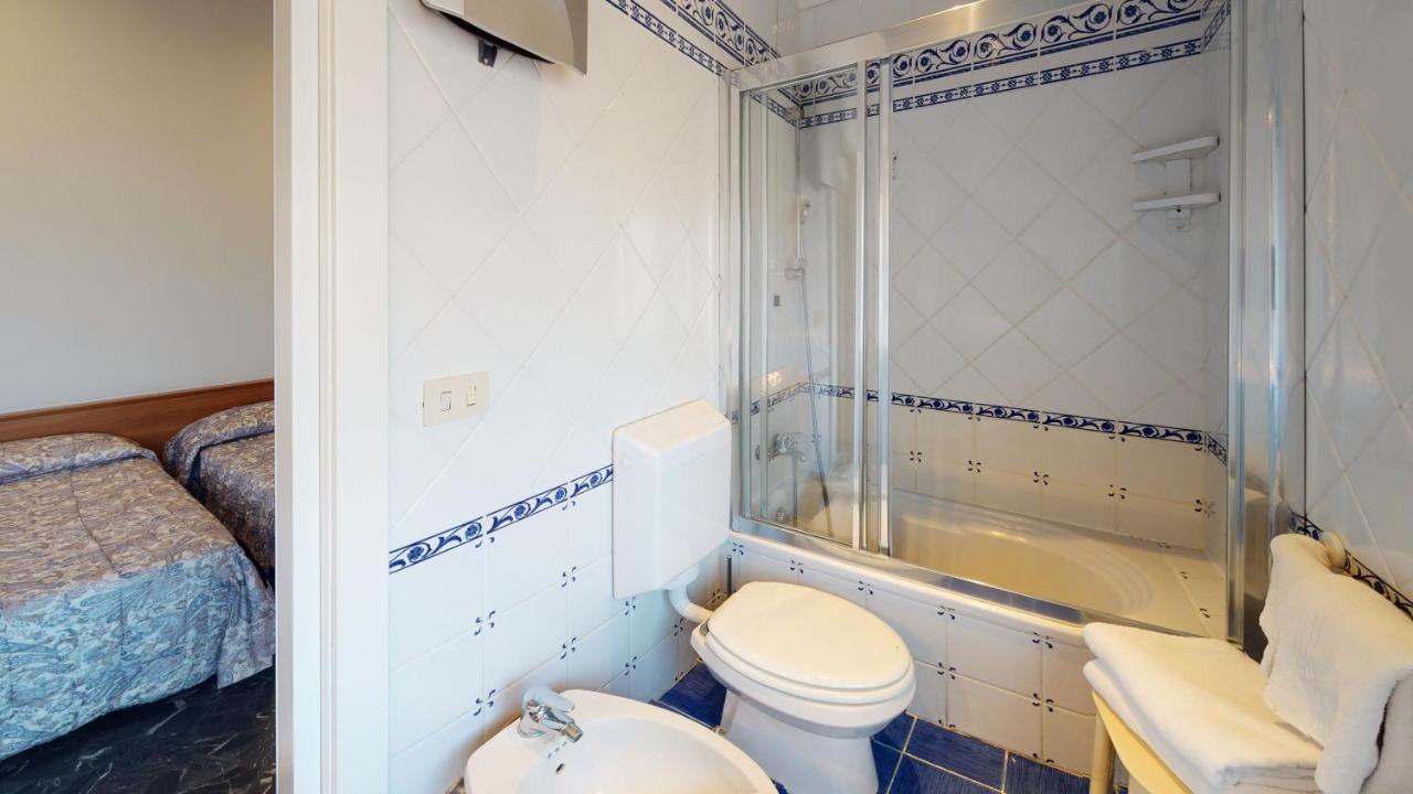 Hotel Zunino Spotorno Luaran gambar