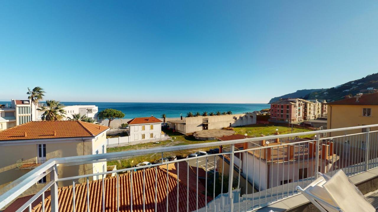 Hotel Zunino Spotorno Luaran gambar